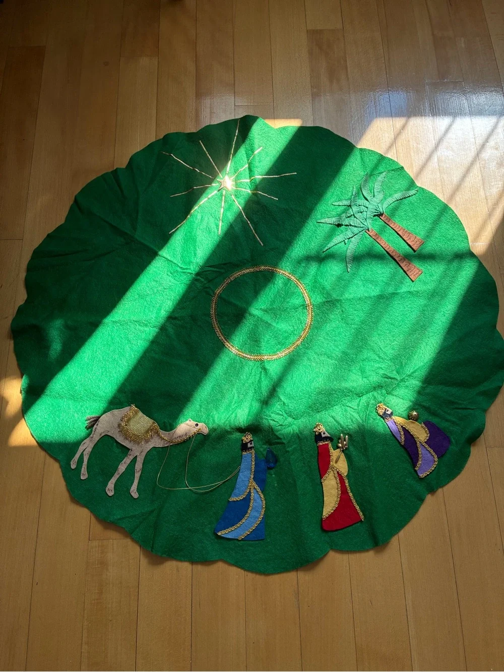 Authentic Vintage Bucilla Felt Three Wise Men Nativity Christmas Tree Skirt